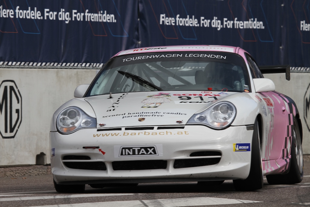 En Porsche bliver man aldrig træt af at se på. Og ja – den er hurtig – meget hurtig.
(Foto: Motorsporten.dk)
